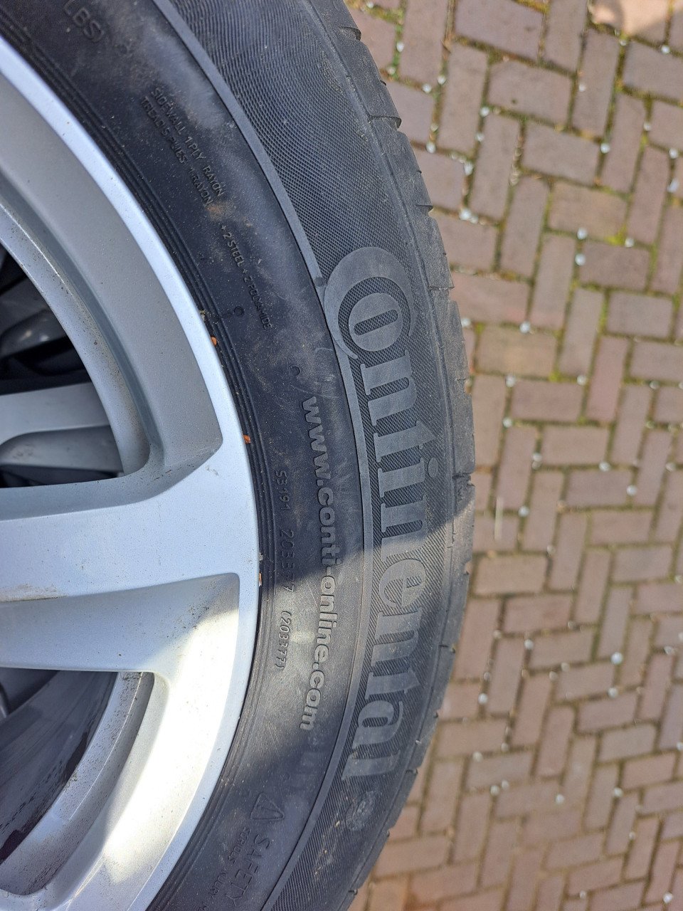 4 ALLUMINIUM AUDI VELGEN MET BANDEN