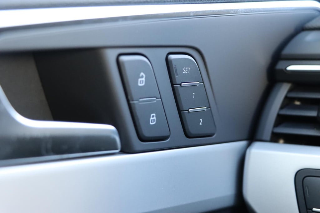 Audi A4 avant 35 tfsi s edition | pano | leder | memory