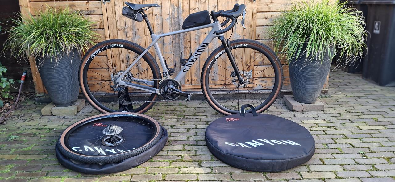 Te Koop: Canyon Grizl CF SL 8 suspension carbon gravelbike, als nieuw.