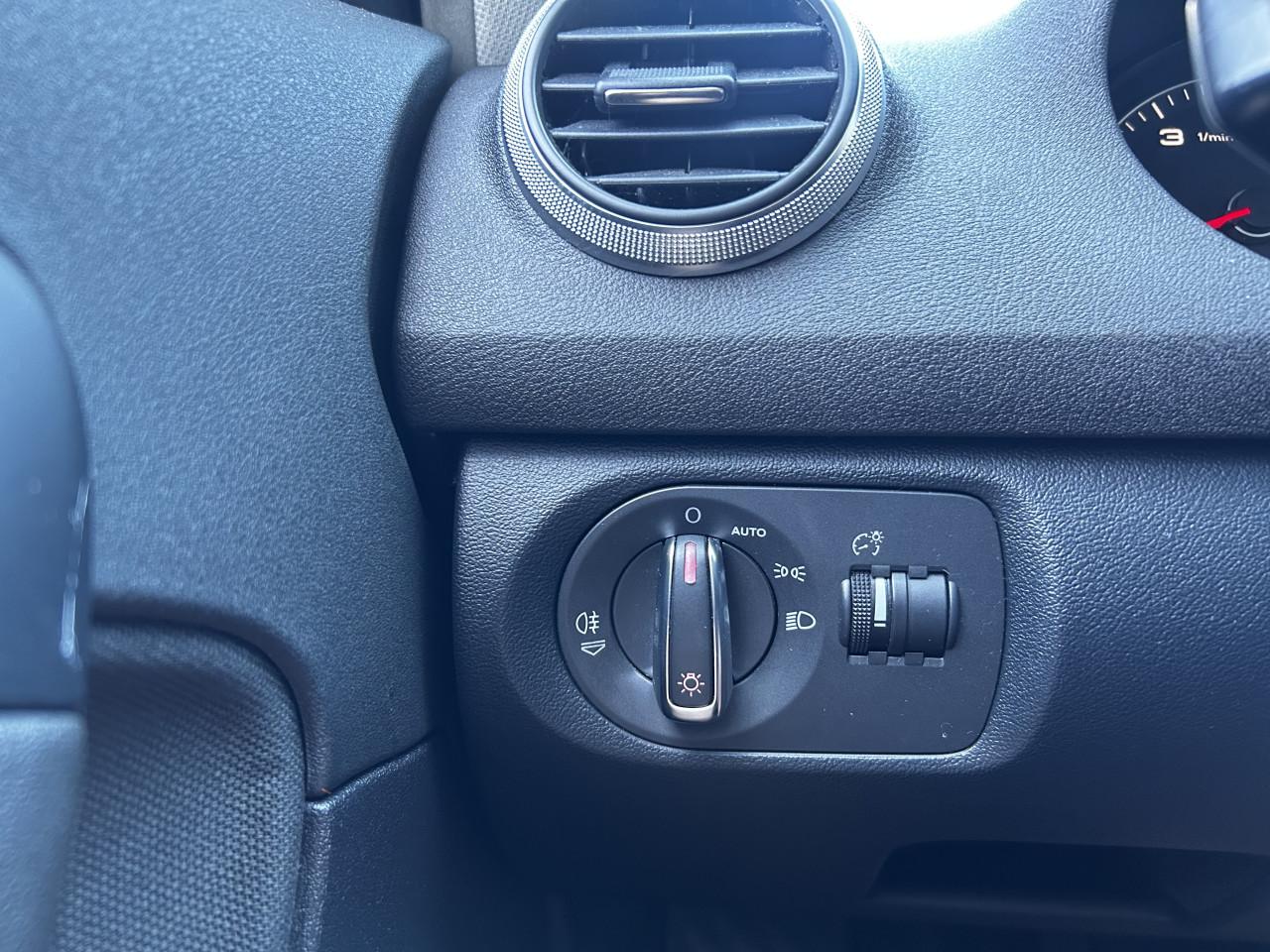 Audi A3 Sportback 1.4 TFSI Ambiente/APK/CRUISE CONTR/XENON/