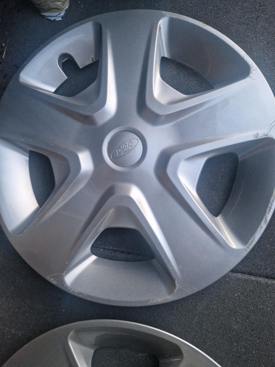 16 inch ford wieldoppen