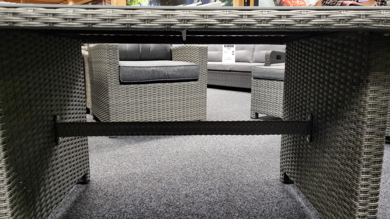 LOUNGE-DINING TAFEL ( overcompleet ) Nieuw
