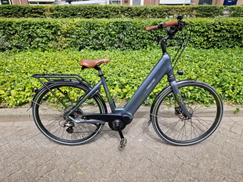 Keurig nette Prestige elektrische fiets met krachtige middenmotor