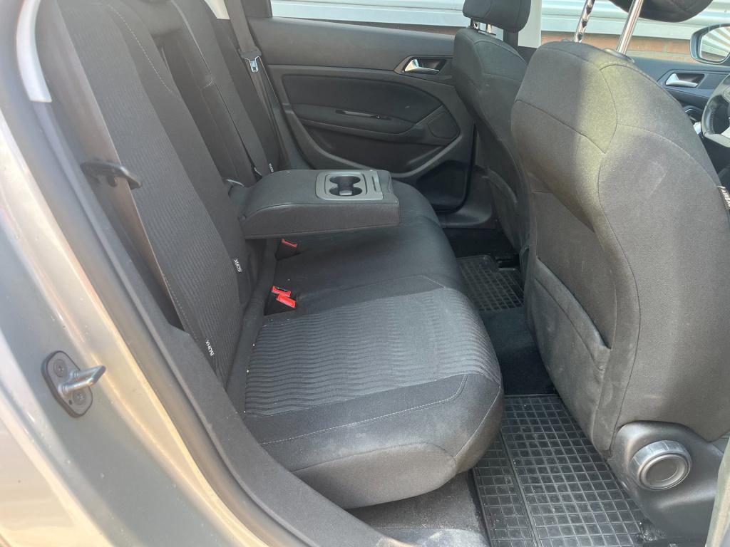 Peugeot 308 sw 1.6 bluehdi blue lease executive | pano | trekhaak