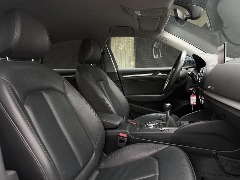 Audi A3 limousine 1.0 tfsi proline