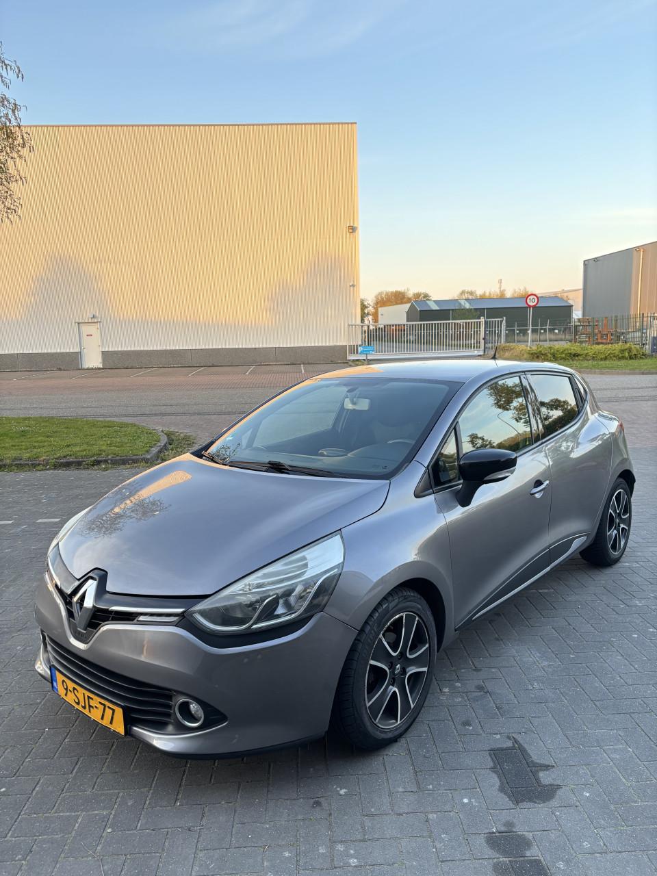 Renault Clio 0.9 TCE 66KW 5-DRS 2013 Grijs | NAP | NIEUWE APK!