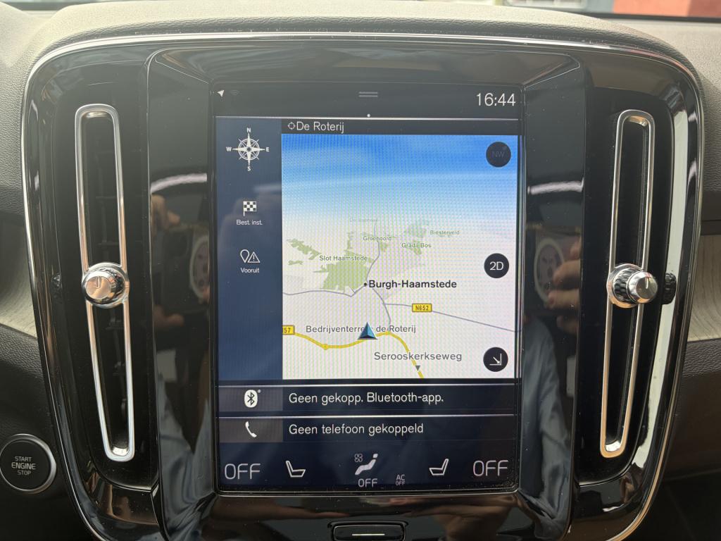 Volvo XC40 2.0 t4 inscription automaat | leer | pano | 19''