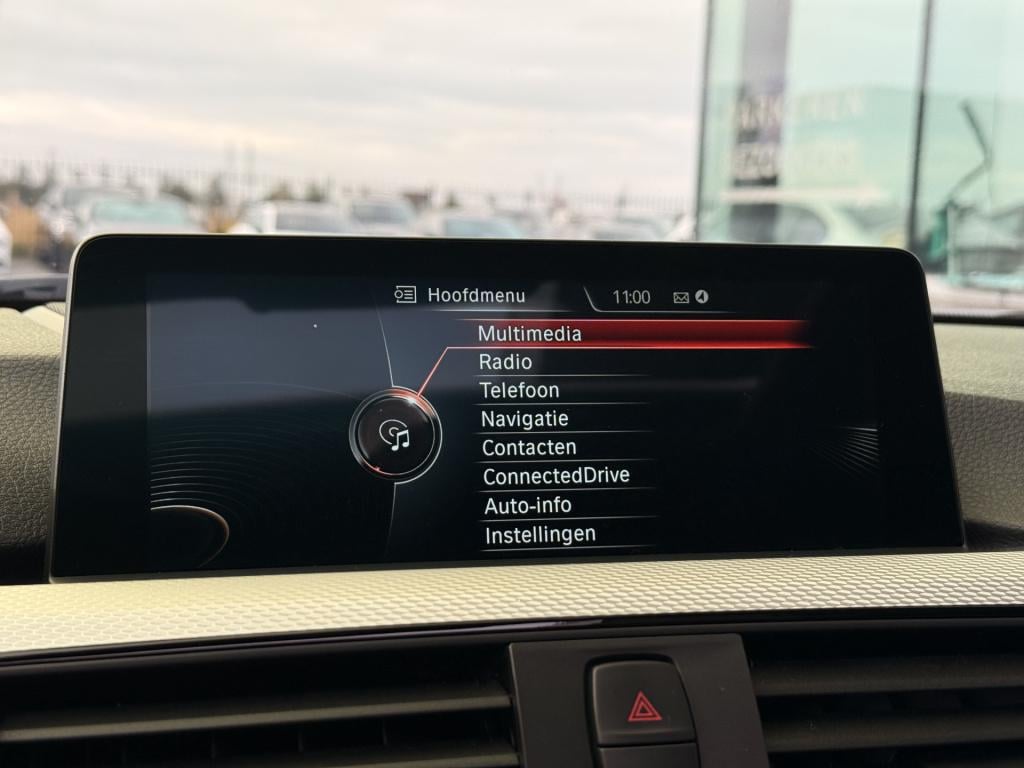 BMW 3-serie 330e m-sport | leder | harman/kardon | memory | stoel/stuurverw