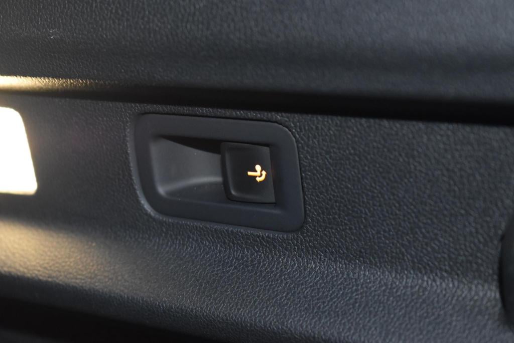 Ford Explorer premium extended range rwd 77 kwh | panoramadak | climate con