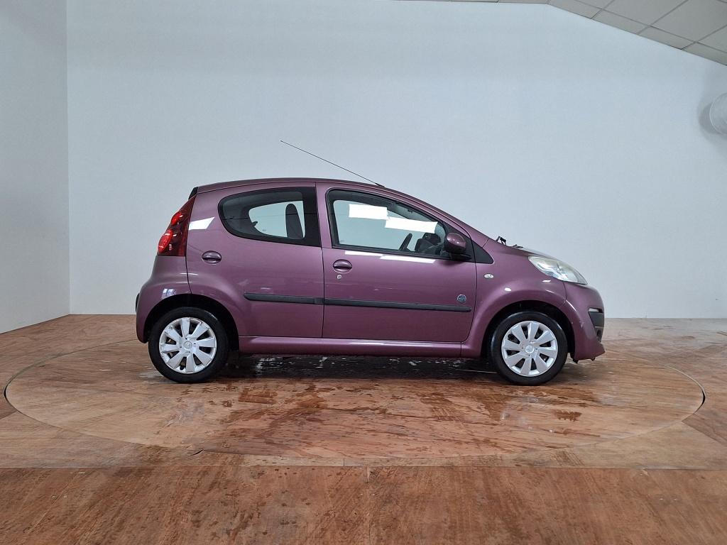 Peugeot 107 | 5-deuren | airco | elektrisch 1.0 envy
