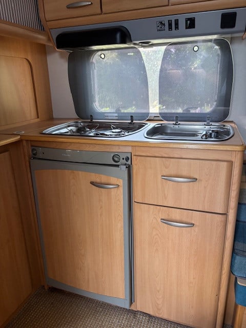 KNAUS SUDWIND 450 - BJ 2002