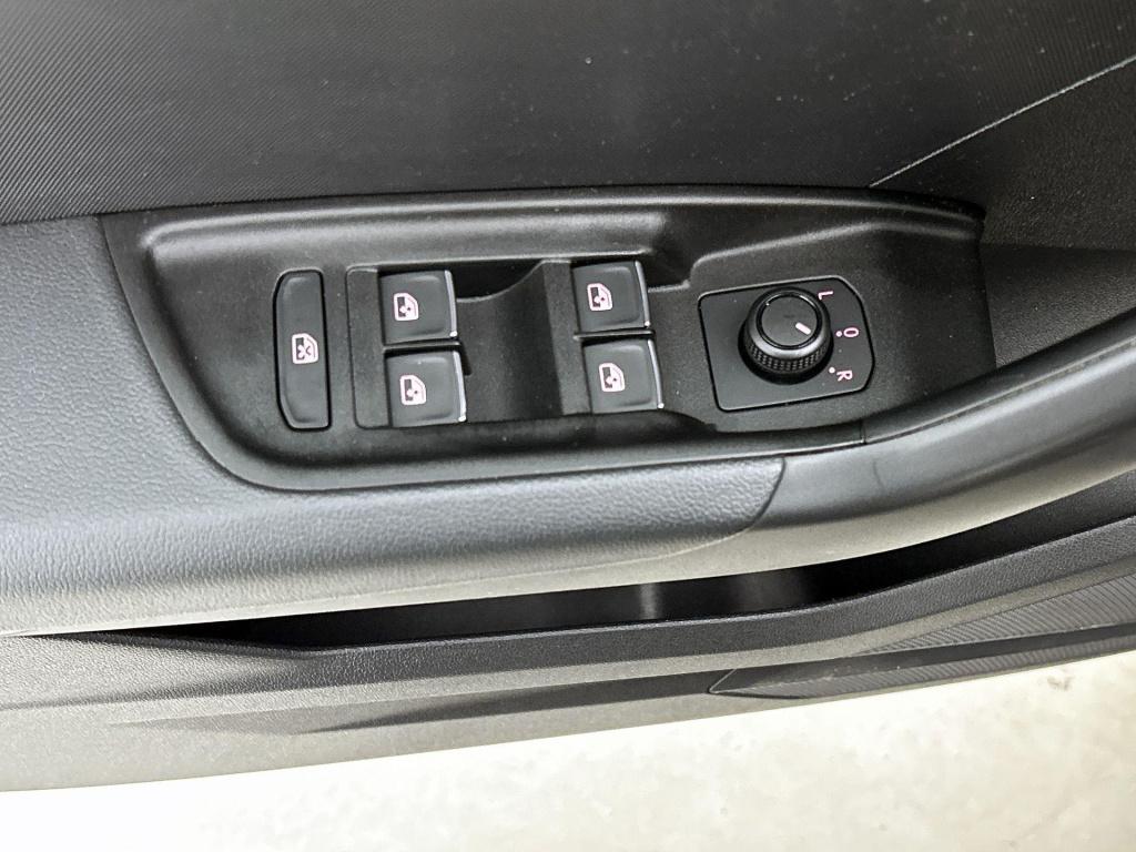 Audi A1 Sportback 35 tfsi pro line s | automaat | parkeer sensoren | climat