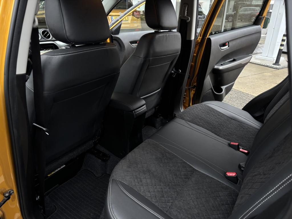 Suzuki Vitara style 1.4 boosterjet smart hybrid