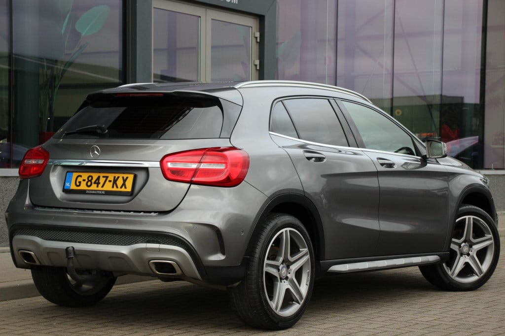 Mercedes-Benz Gla-klasse 200 prestige | amg-line | automaat