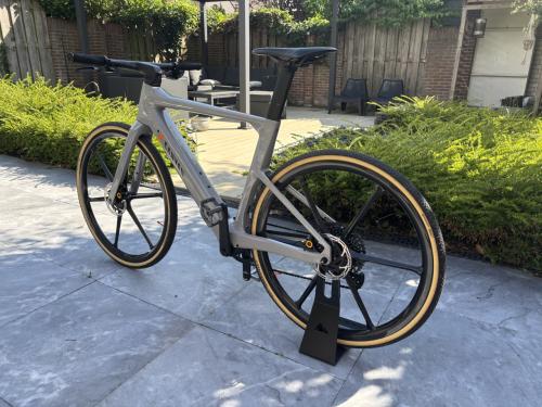 Te koop E-bike Canyon Roadlite: ON CF 9 Ltd. framemaat M