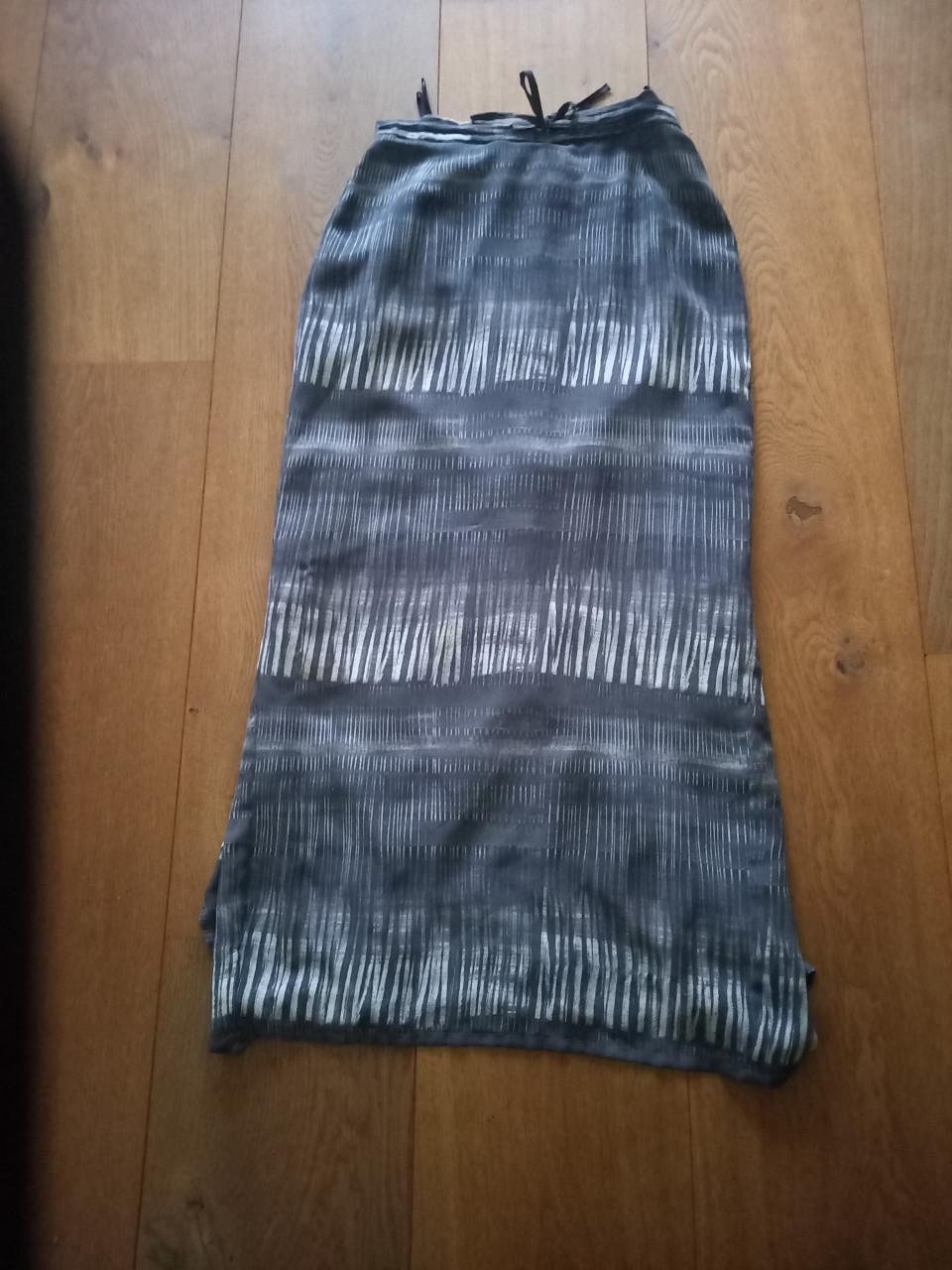 Lange rok maat 38