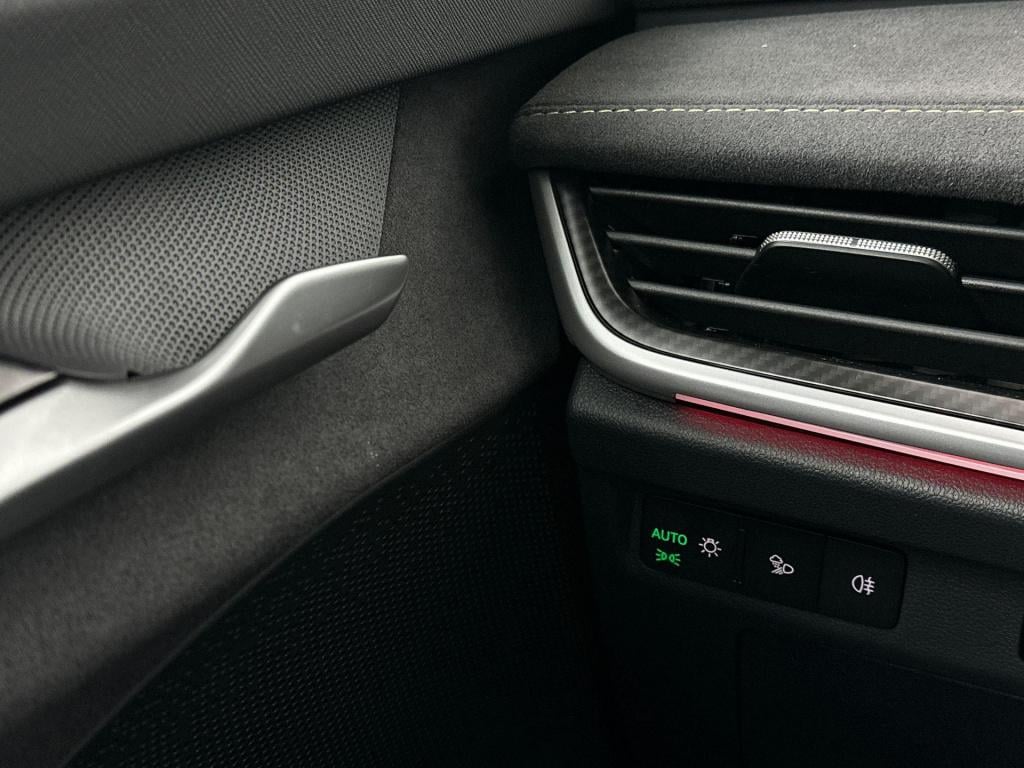 Skoda Enyaq Iv rs elektromotor 250 kw / 340 pk suv elektrische aa