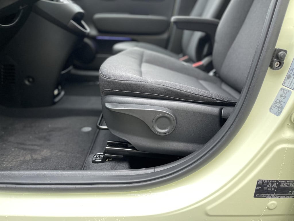 Hyundai Inster evolve 49 kwh winter + technology pack direct beschikbaar!
