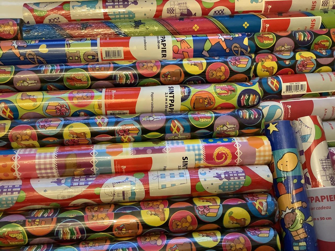 Partij Sinterklaas inpakpapier. ( partij 220)