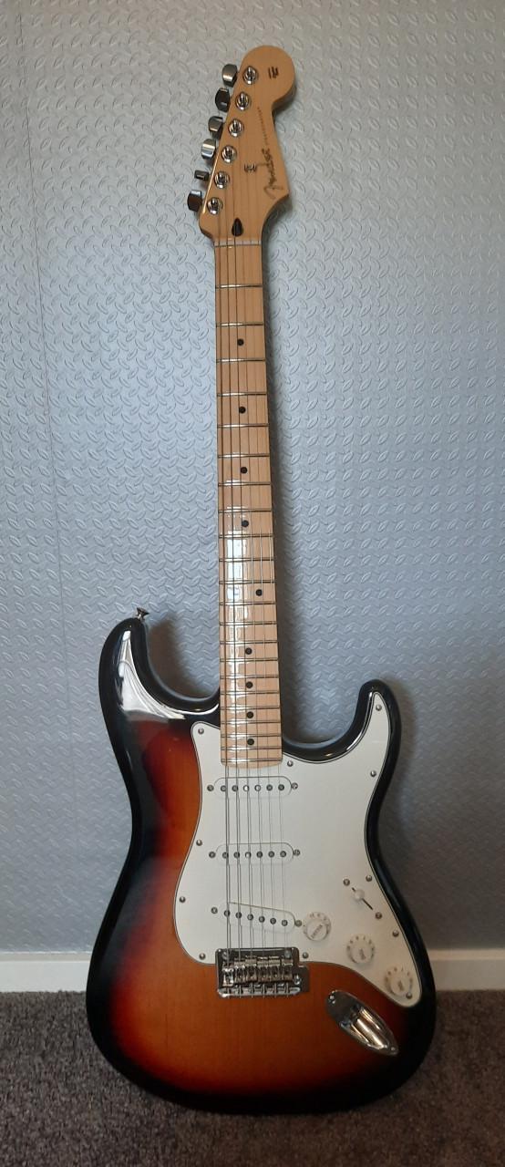 Fender Player Stratocaster 3t Sunburst Maple