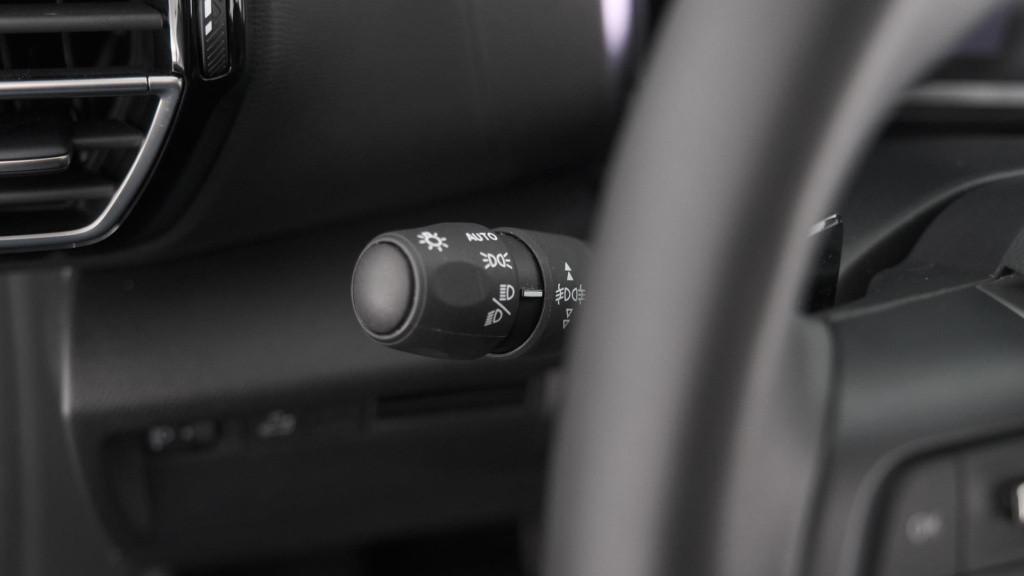 Citroen C4 X puretech 130 eat8 plus | camera | stoelverwarming | apple carp