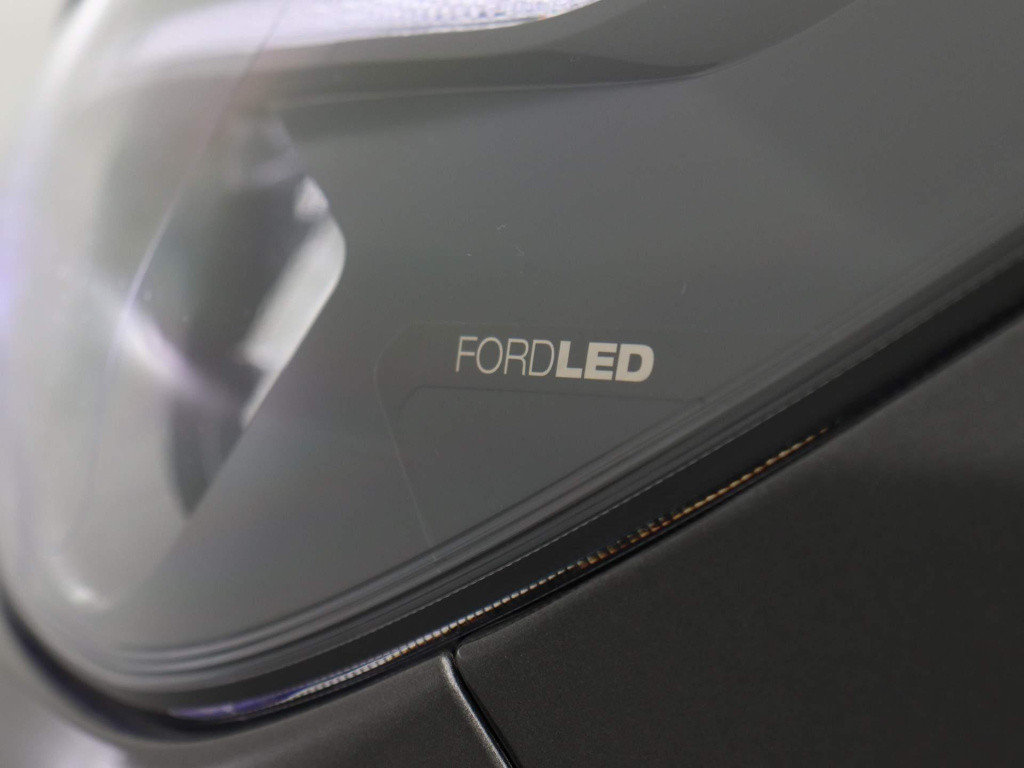Ford Transit Custom 300 2.0 tdci l2h1 trend | apple carplay /android auto |