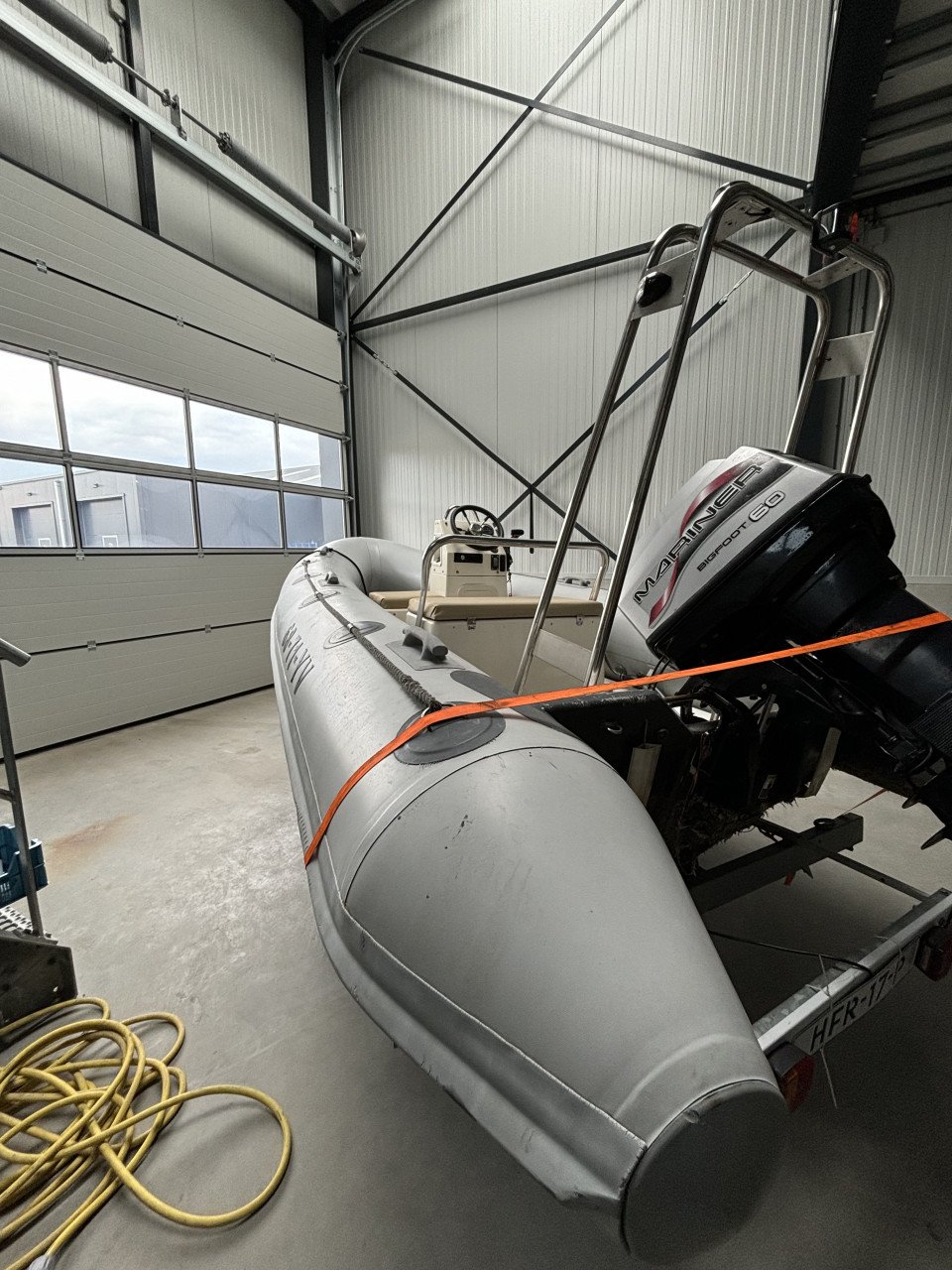 Mooie grote RIB 60 pk met aanhanger
