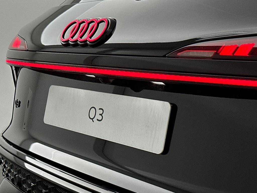 Audi Q3 s edition e-hybrid 200 kw / 272 pk hatchback 6 ver