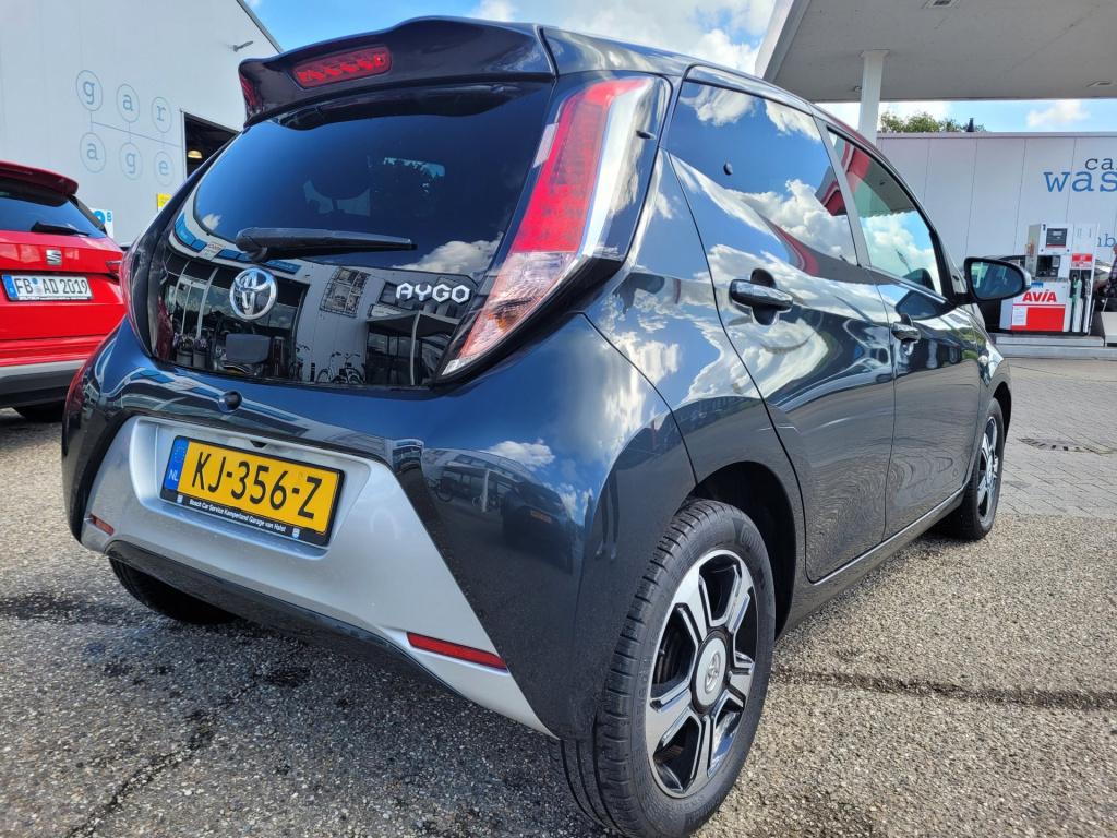 Toyota Aygo 1.0 vvt-i x-clusiv cabriodak