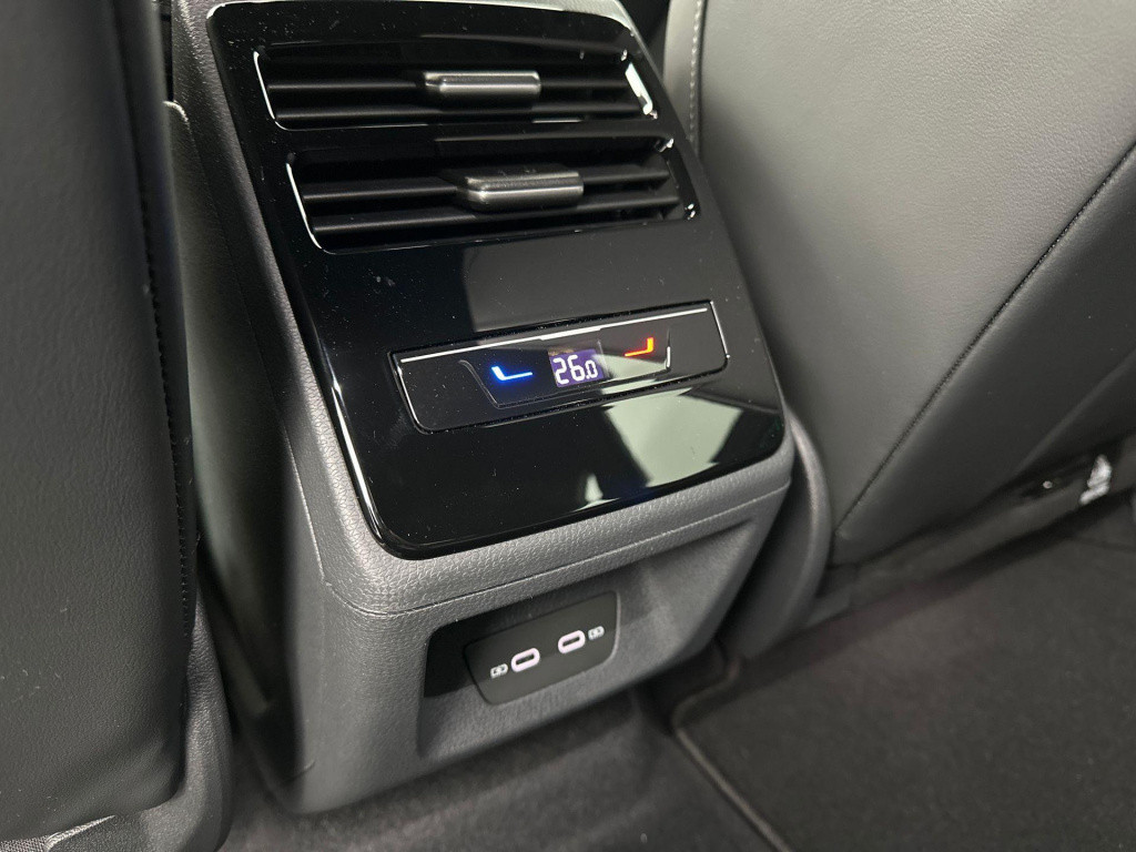 Volkswagen Id.7 pro business (1) 77 kwh accu, 210 kw / 286 pk lim