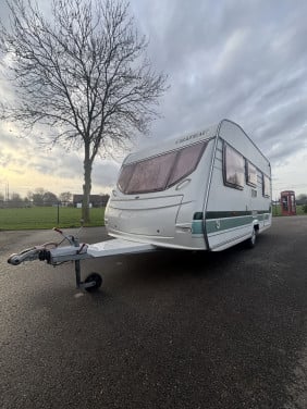 Chateau Calista 450 (Voortent + Fietsenrek)