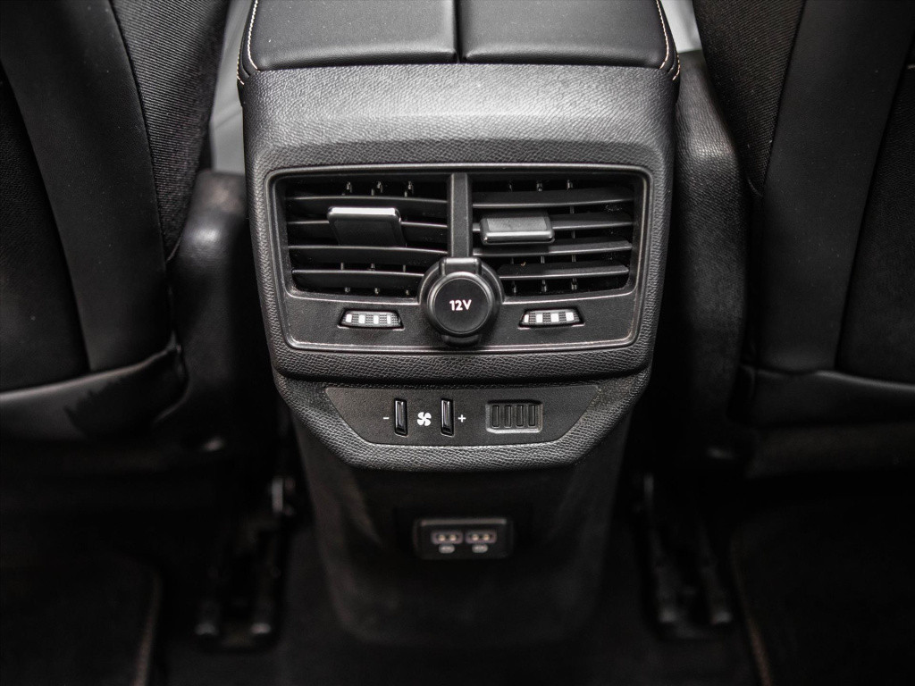Peugeot 5008 1.2 puretech 130pk gt automaat | 7-zits | nappa leder | focal 