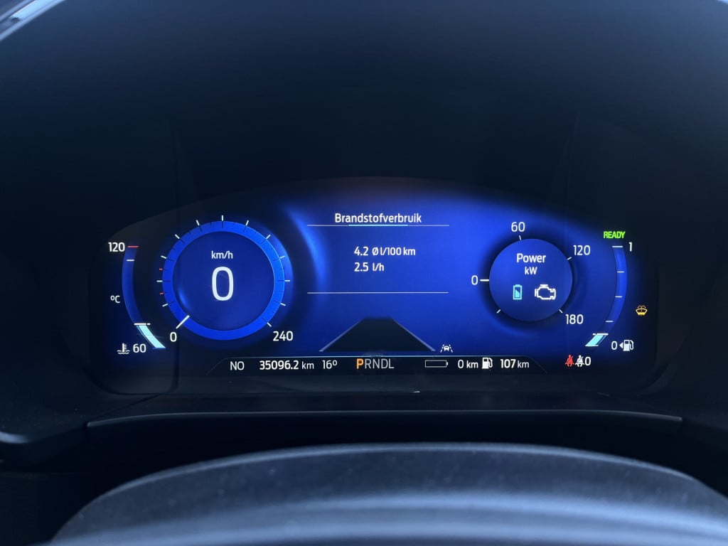 Ford Kuga 2.5 phev st-line x | carplay | keyless | trekhaak | camera