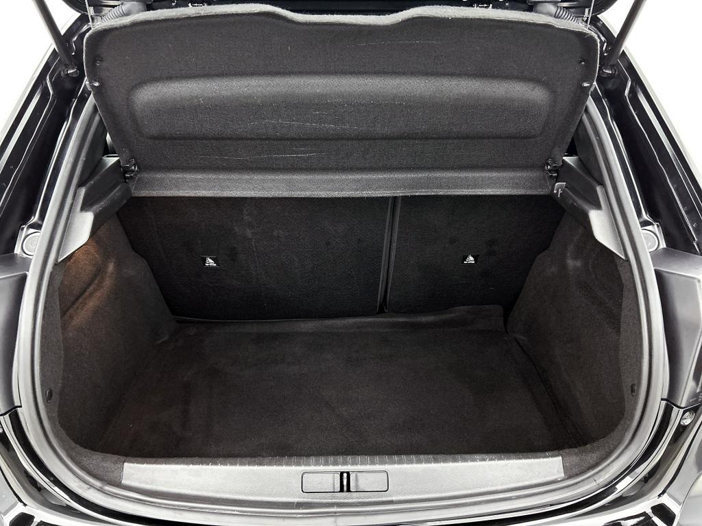 Peugeot 208 100 pk style | rijklaar | navigatie | parkeerhulp | apple carpl