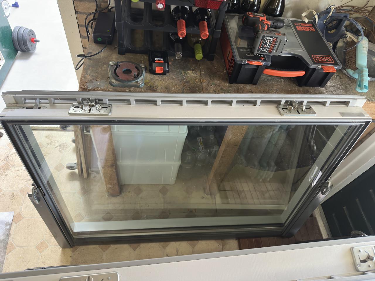 Velux dakraam GGL UK04 2 stuks