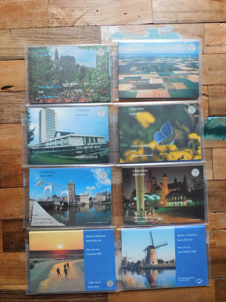 8 muntsetjes Nederland 1988 t/m 1995