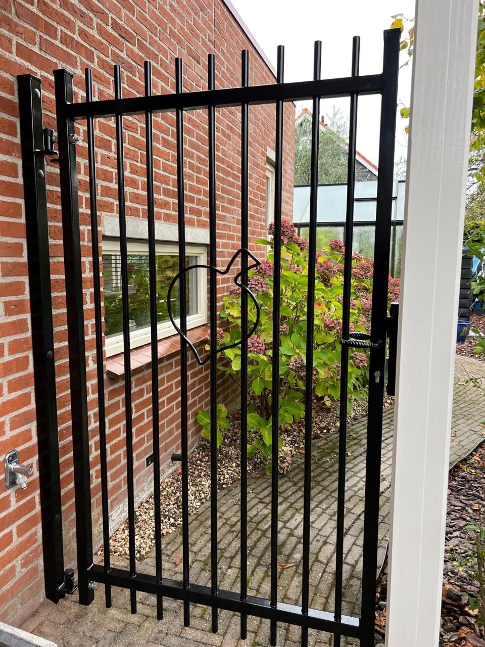 Tuinpoorten - Hekwerken - Inrijpoorten, eigen ontwerp is mogelijk.