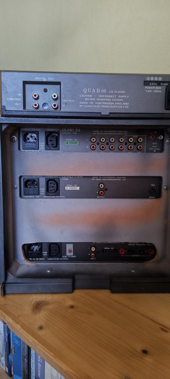 Quad stereo set incl cd66 en luidsprekers - defect