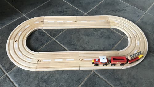 Houten treinbaantje