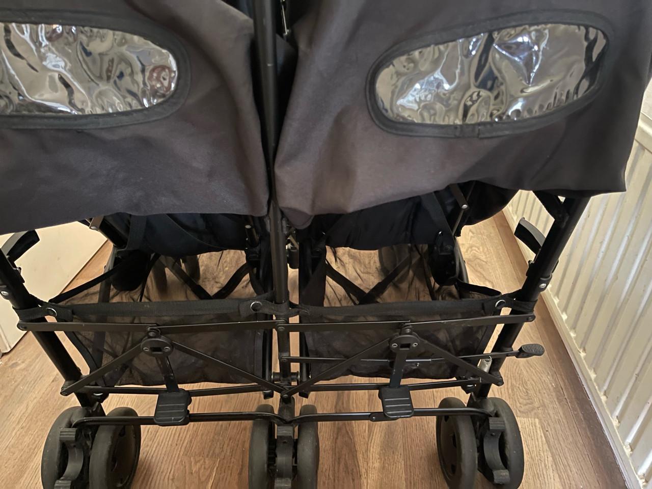 Tweeling / duo buggy Koelstra Twin met regenhoes