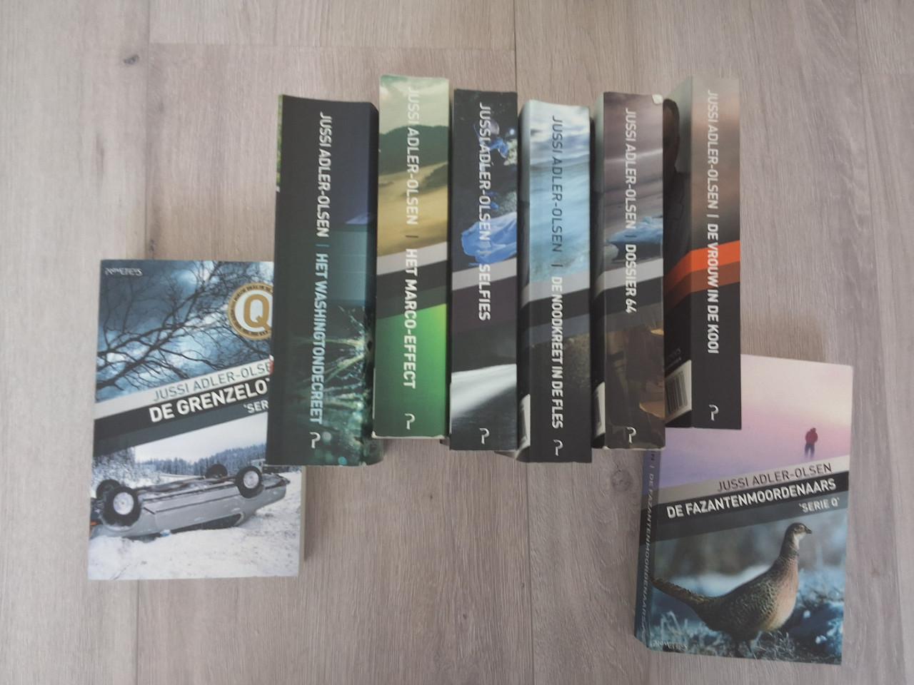 Te koop verschillende thrillers