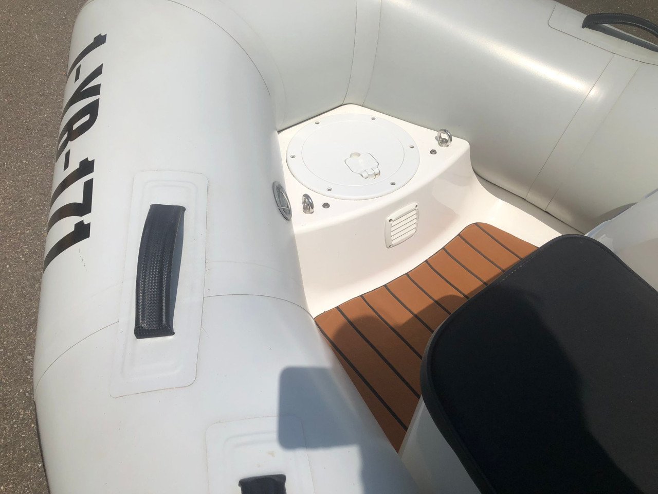 Brig Falcon 330 de Luxe RIB HYPALON met Merury F20 EPT