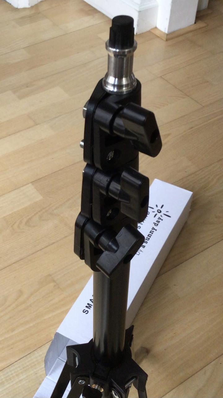 A sunnyday statief voor smartphone of camera