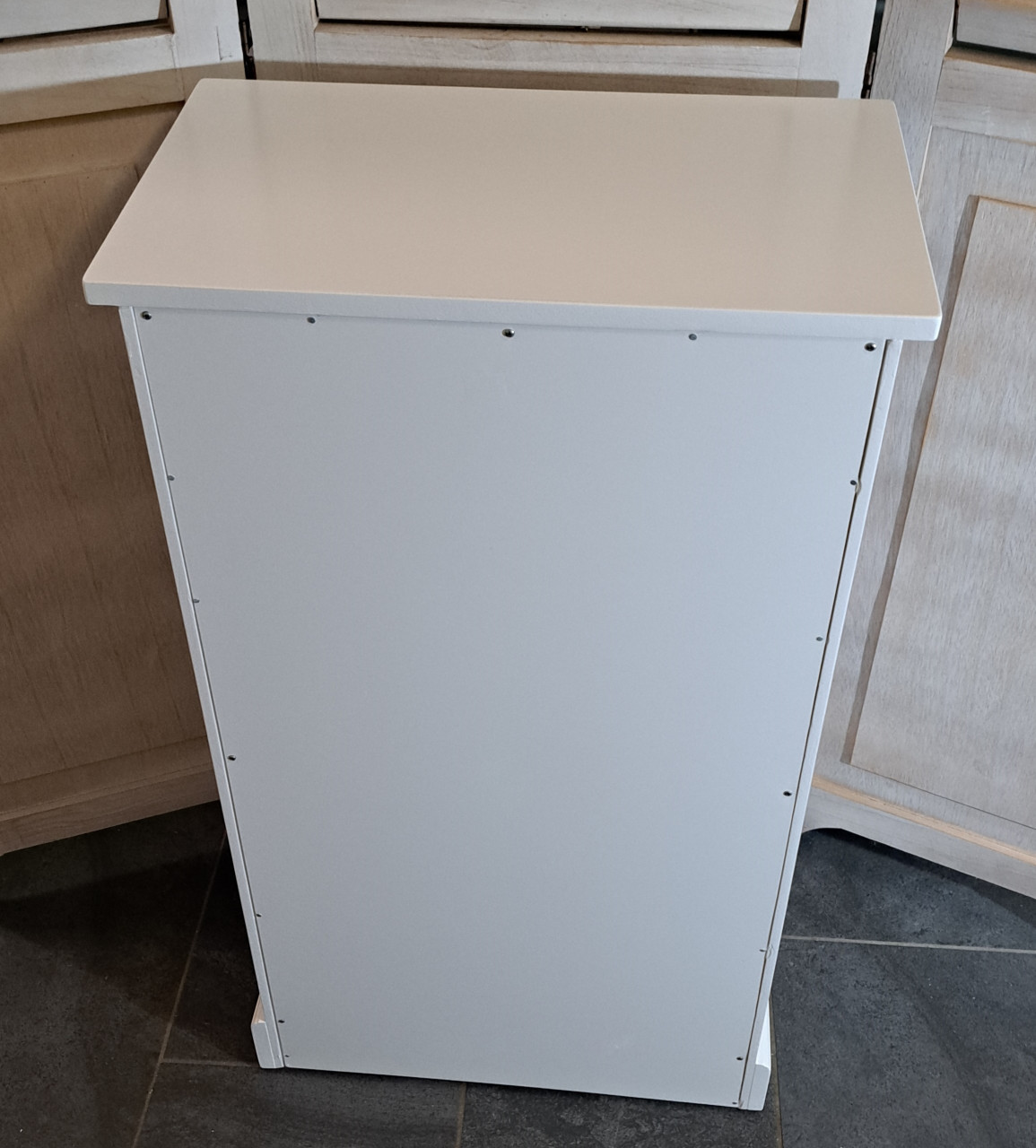 Mooie kast, massief grenen, landelijke stijl