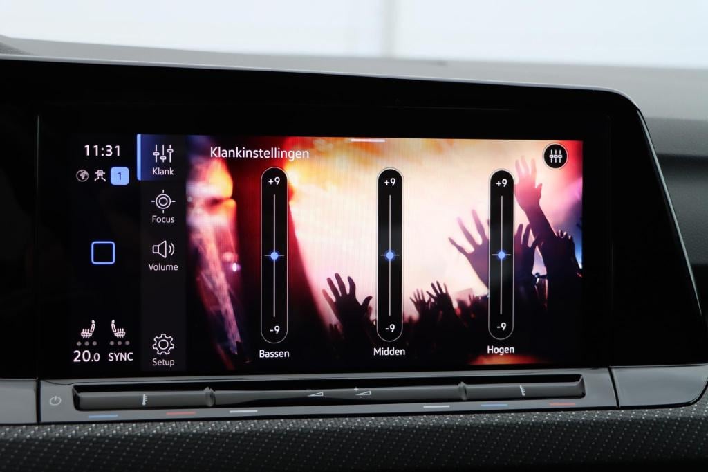 Volkswagen Golf 1.5 etsi r-line | 130pk | dsg7