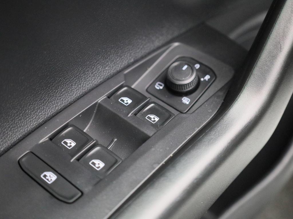 Volkswagen Polo 1.0 tsi life business | lmv | cruise control | parkeer sens