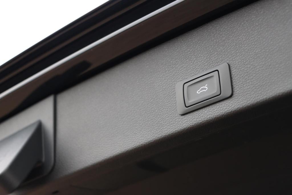 Audi Q2 35 tfsi s edition 150pk s-tronic | panoramadak