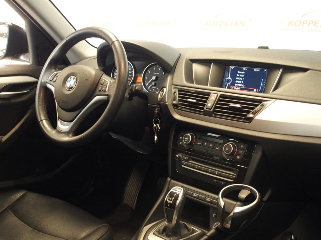 BMW X1 2.0i s drive upgrade edition nl auto, automaat, leder, xenon
