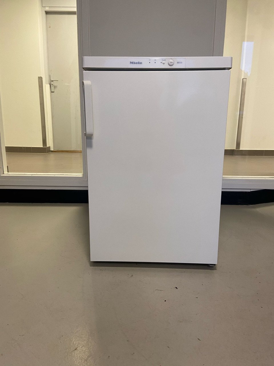 Te Koop Miele Tafelmodel diepvries*****