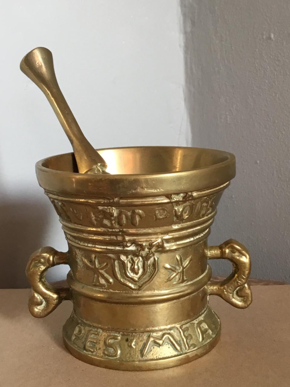 VIJZEL & bijbehorende STAMPER, messing/koper